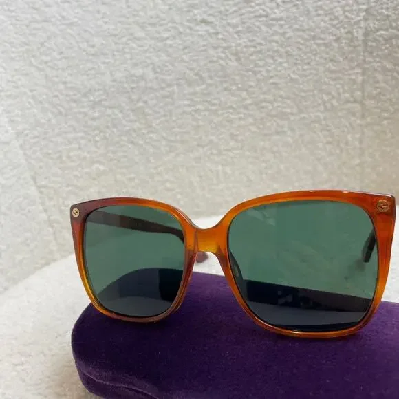 Gucci Polarized Sunglasses New With Case - Picture 2 of 4